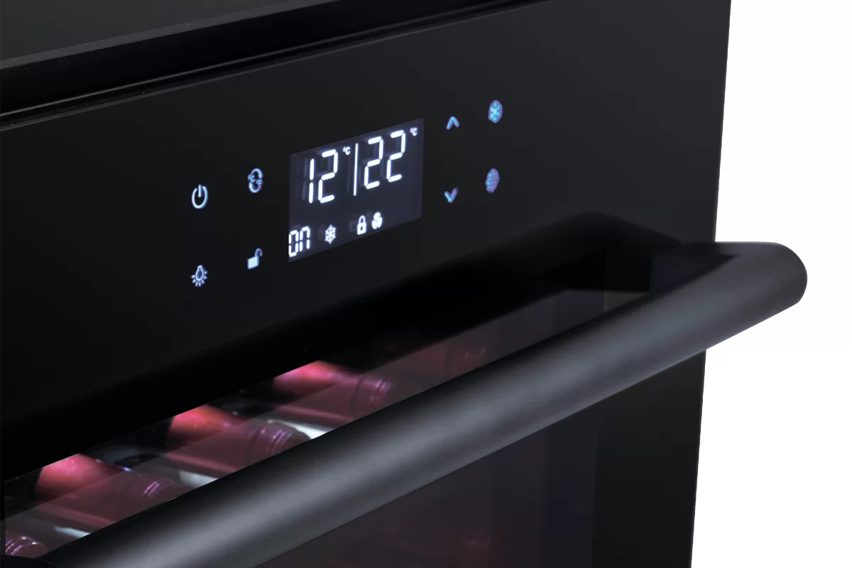 Винный шкаф Temptech SOMZ45SB фото №4
